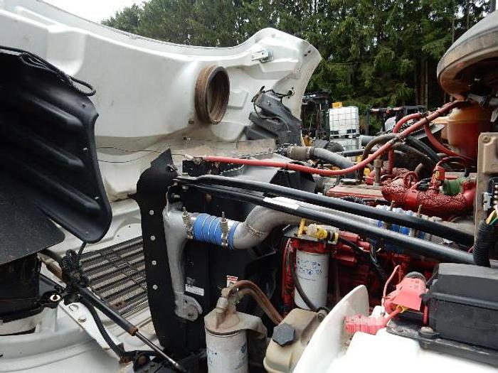 Used 2009 Freightliner M2-106