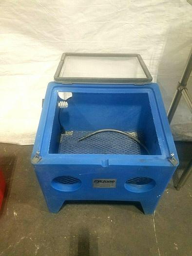Used Cyclone Sandblasting Cabinet