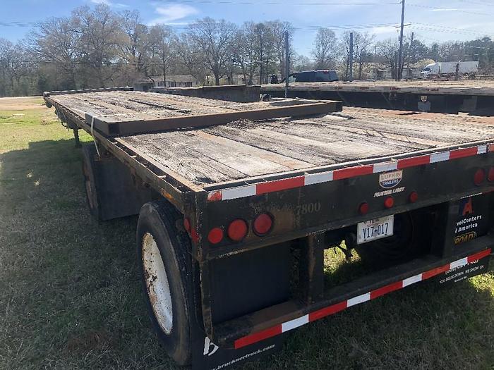 Used 2000 LUFKIN FLAT BED