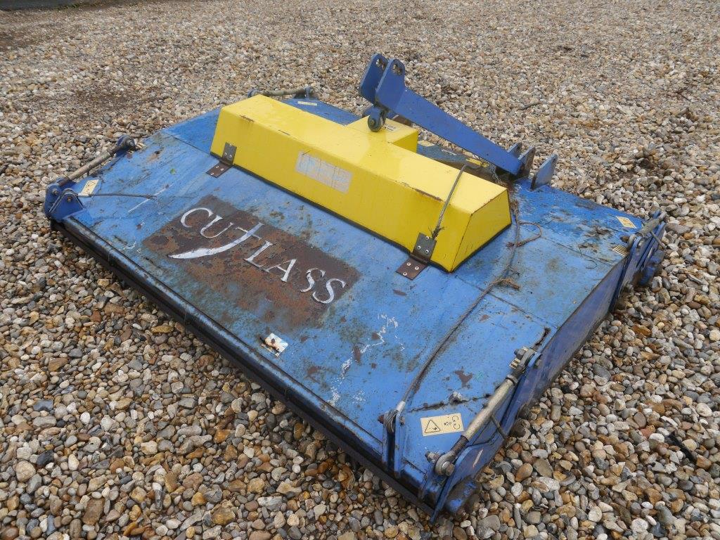 Used Port Agric Cutlass Topper