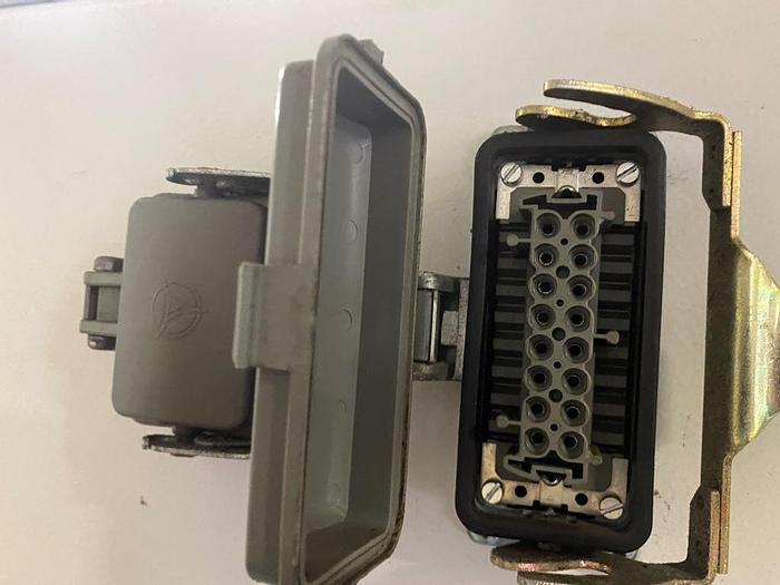 Used 1998 Cincinnati Hawk TC200 CNC Lathe