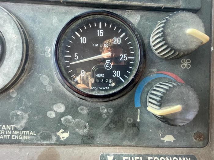 Used 2000 JOHN DEERE 310E BACKHOE