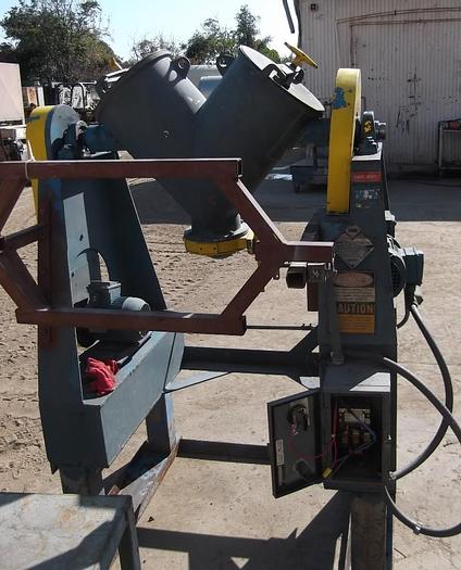 Used Mixer, V-Type, 1 CF, S/st, PK, Intensifier Bar, #S740041