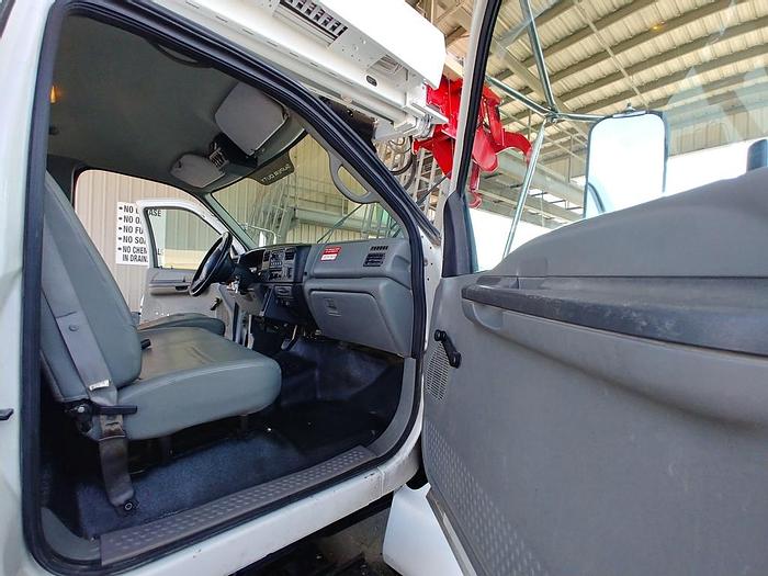 Used 2009 Ford F750 Utility Altec DM47-TR Digger Derrick