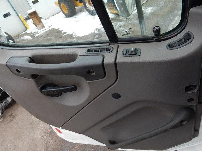 Used 2009 Freightliner M2-112V