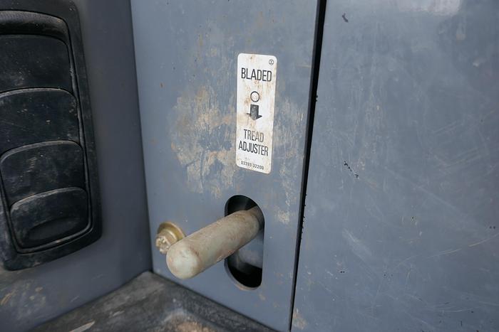 Used 2015 TAKEUCHI TB216