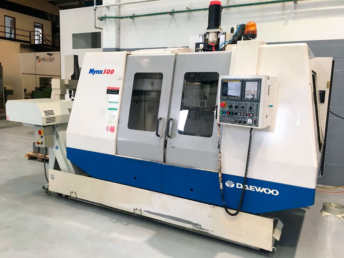 Used Daewoo MYNX 500 - Vertical Machining Centre - 2000