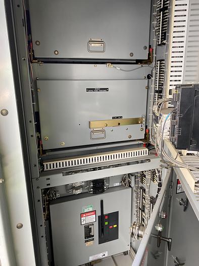 Used METALCLAD SWITCHGEAR SERIES 5 SQAURE D OUTDOOR ELECTRICAL