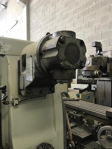 D'occasion FRESATRICE ARNO