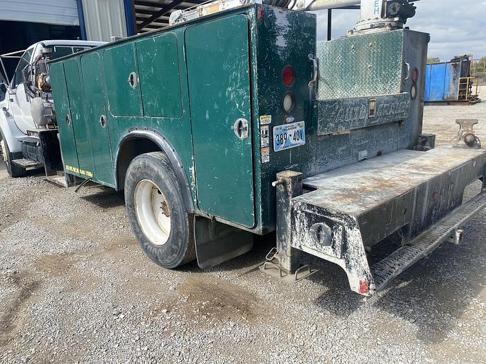 Used 2000 Ford Service truck