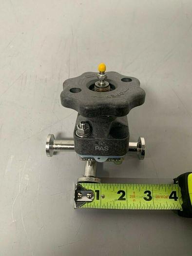 Used ITT Pure-Flo .5-316L-RA20MAX-CWP150 3-way Diaphragm Valve w/ 1/2" Sanitary Fit