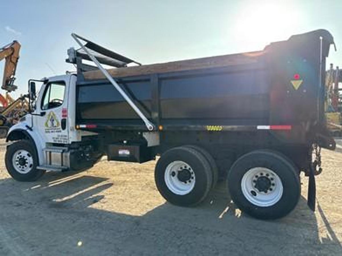 Used 2019 FREIGHTLINER M2 106