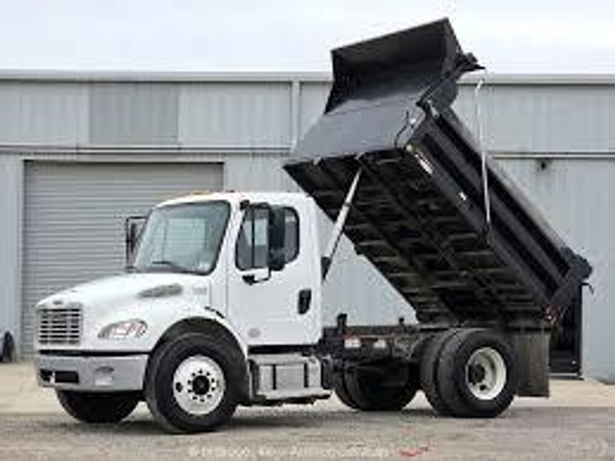 Used Freightliner M2 5–7 yard dump truck