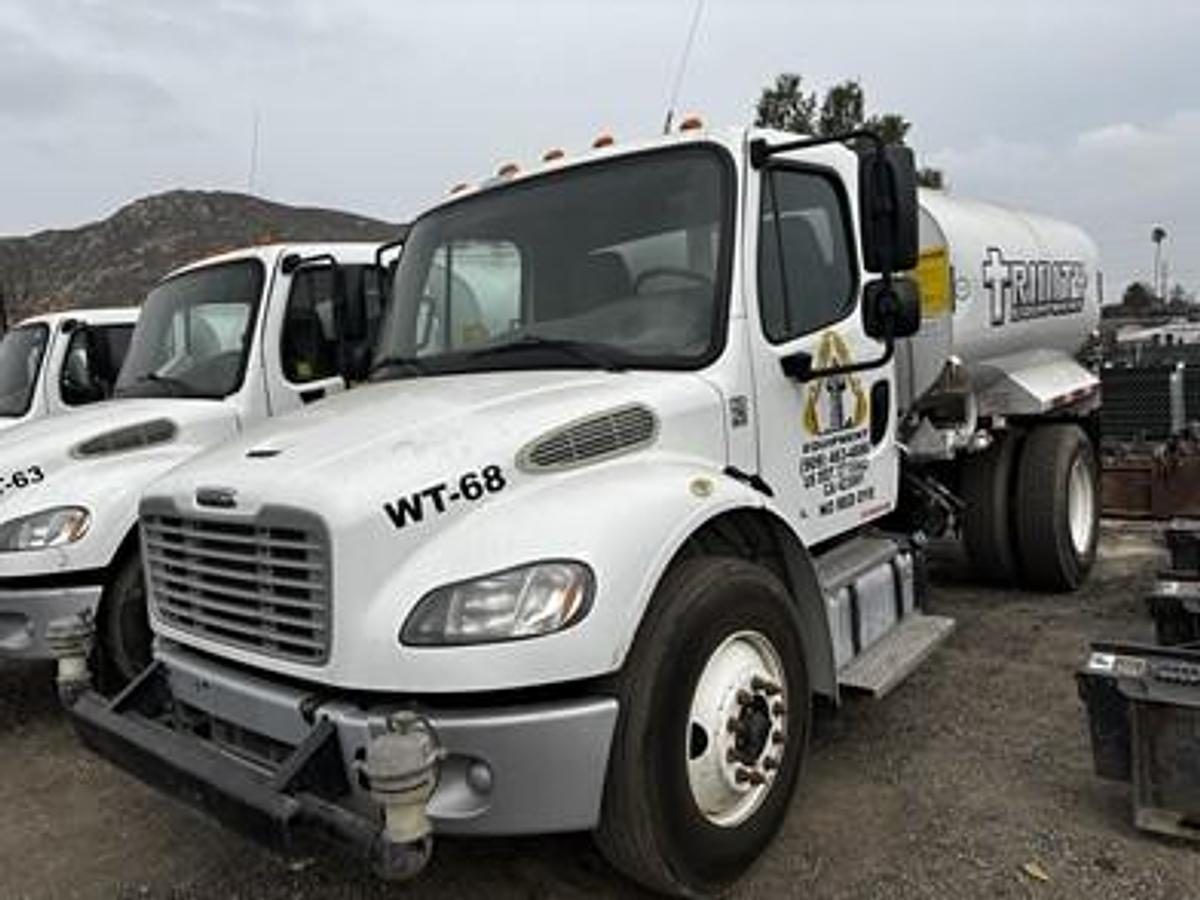 Used 2019 FREIGHTLINER M2 100