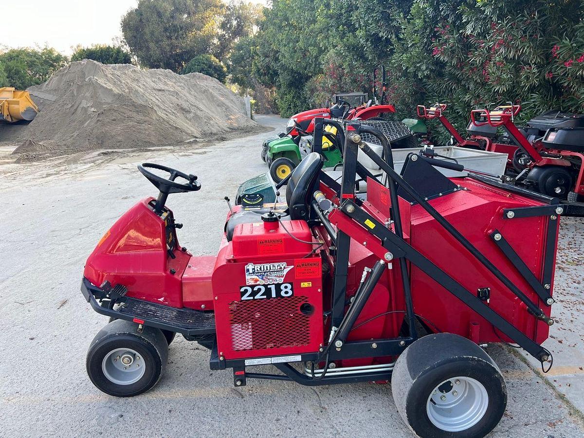 Ride On Sweeper / Core Harvester