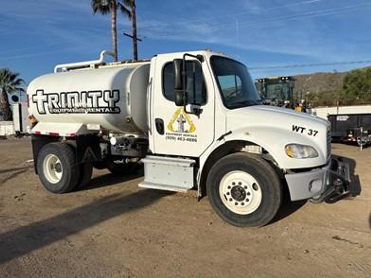 Used 2019 FREIGHTLINER M2 106