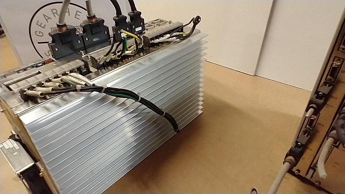 Used MAKINO AC Servo Drive  MASU05-4A P003-2164 MAKINO 4-Axis 230v 3PH GH120 
