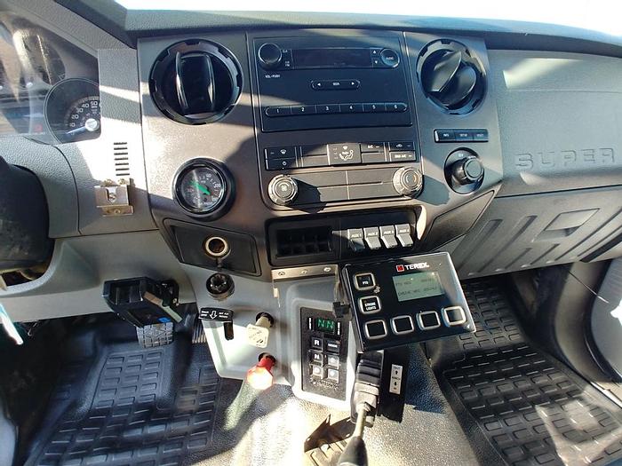 Used Terex Commander 4047 Digger Derrick on 2011 Ford F750 Utility Truck - 96711