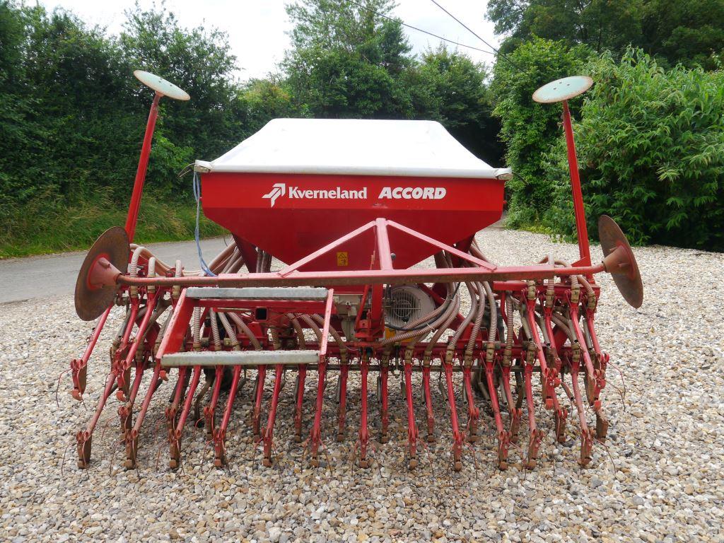 Used Kverneland Accord DL Pneumatic Drill