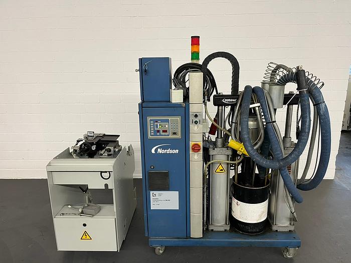 Used Kolbus PUR spine gluing unit (2011)
