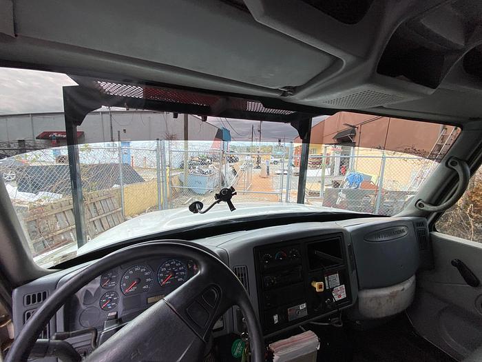 Used Elliott H110 Sign Crane on 2003 International 7400 Extended Cab Flatbed 6x4 Truck - M74468