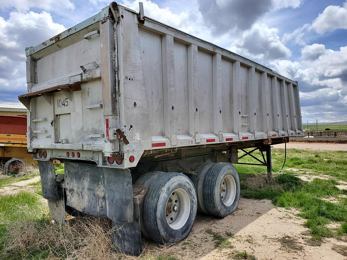 Used 1991 26' Fruehauf End Dump Trailer