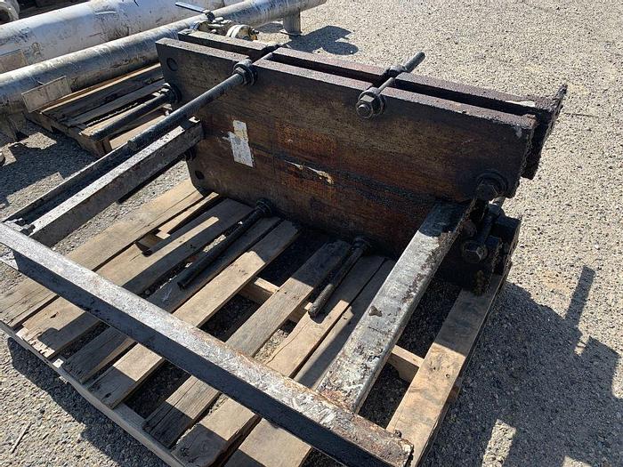 Used Heat Exchanger, Plate, 16 Plates, 316 S/st, 34" X 18", 140 PSI #S743657