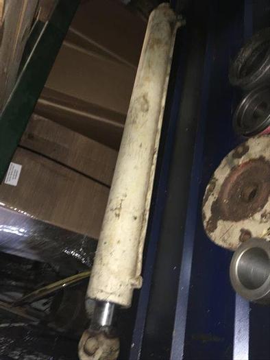 Used Atlas Copco Cylinder for T4W Mast Raising