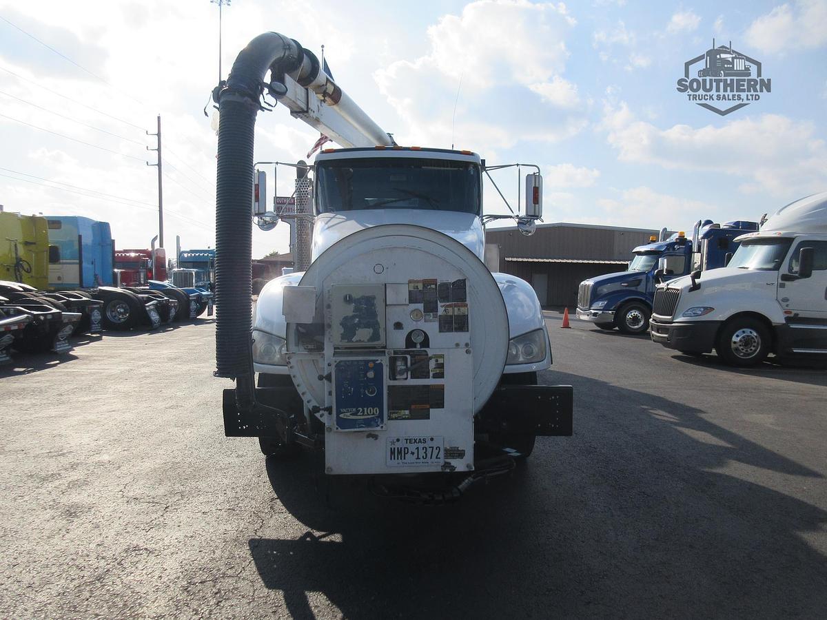 Used 2013 KENWORTH T440