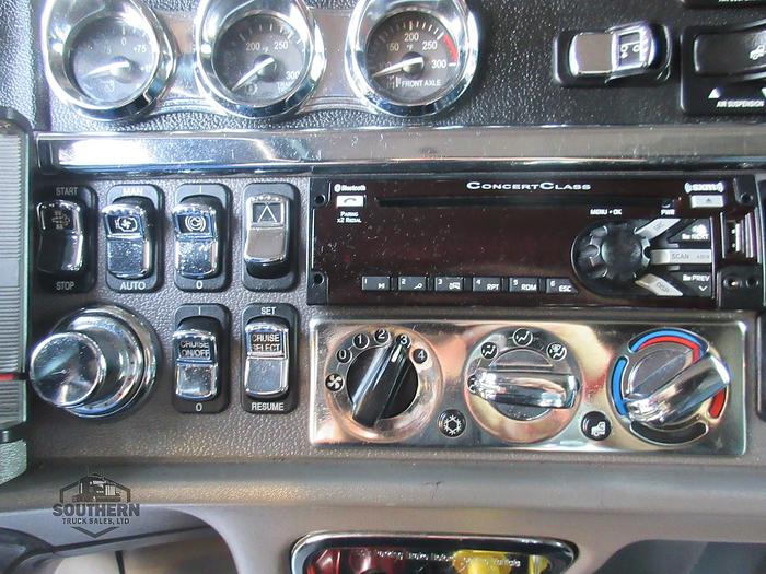 Used 2020 PETERBILT 389