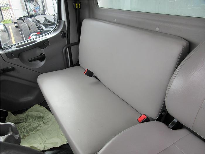 Used 2019 FREIGHTLINER BUSINESS CLASS M2 106