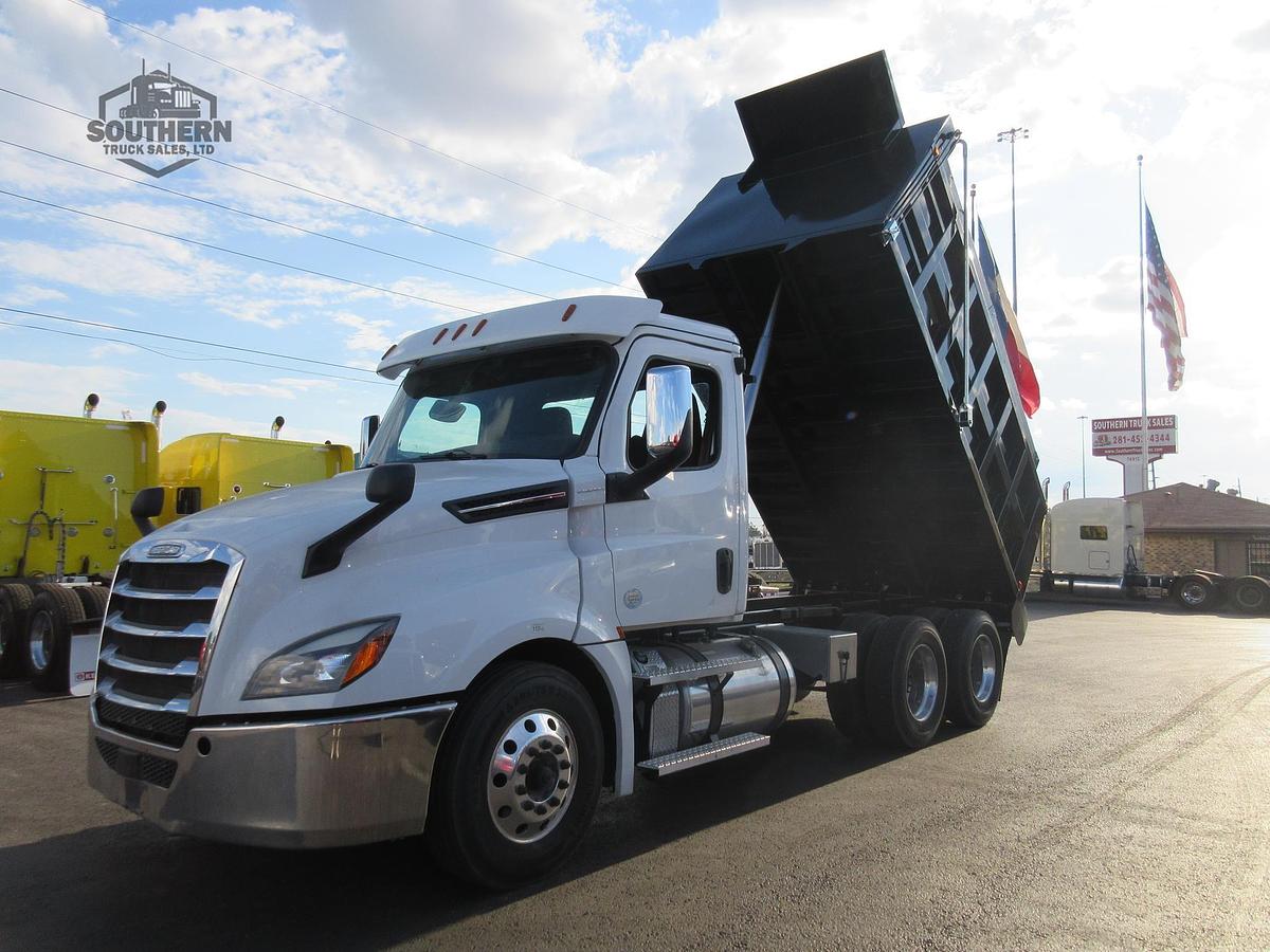 Used 2019 FREIGHTLINER CASCADIA 126