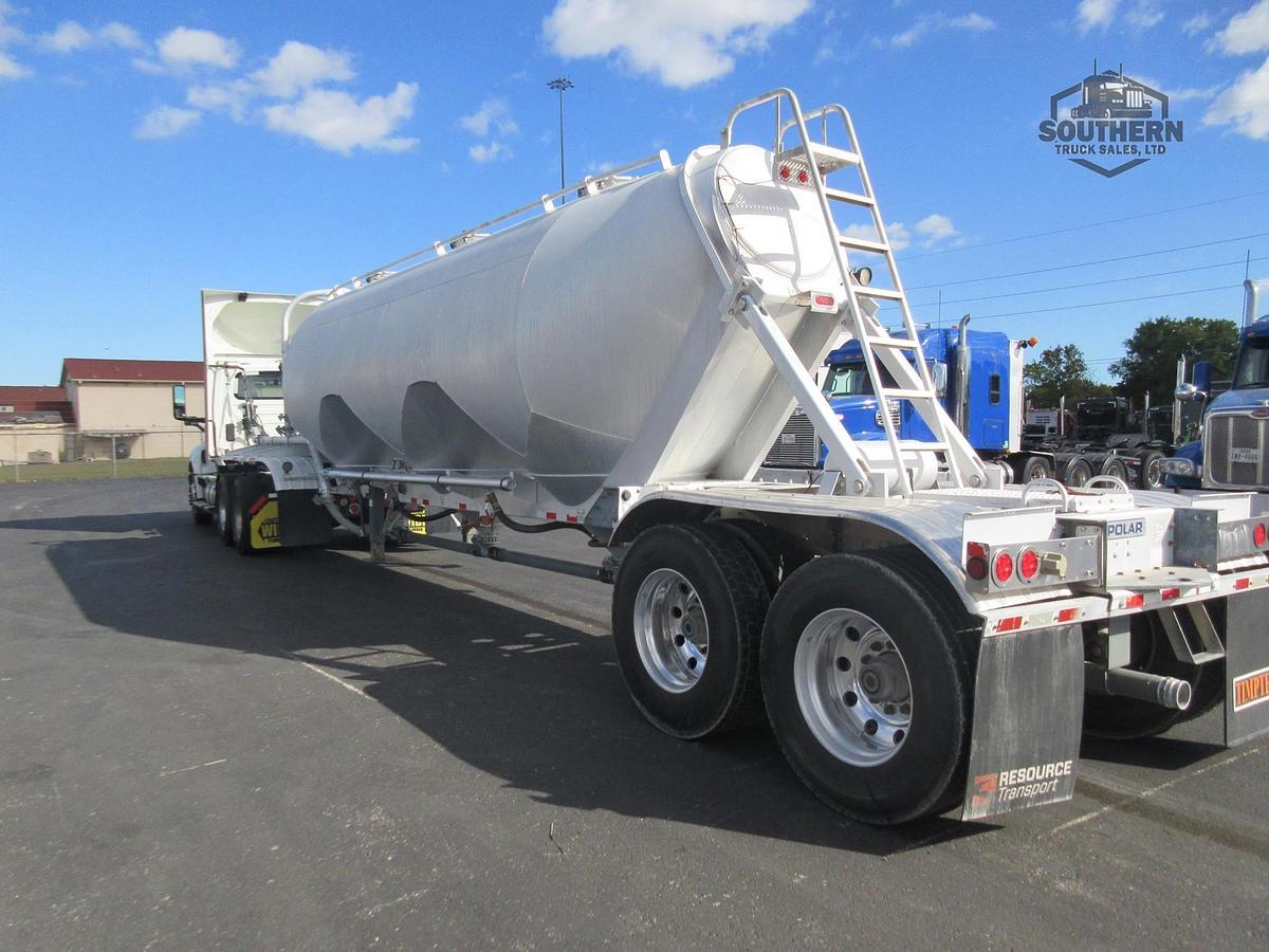 Used 2011 POLAR 41 ft