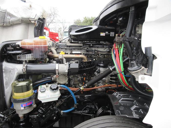 Used 2019 FREIGHTLINER CASCADIA 126