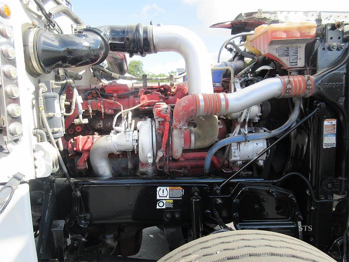 Used 2015 PETERBILT 389