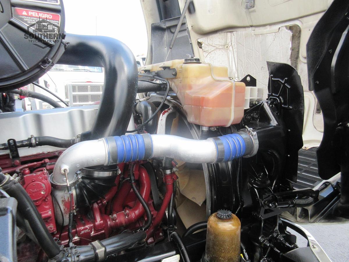 Used 2014 MACK PINNACLE CXU613