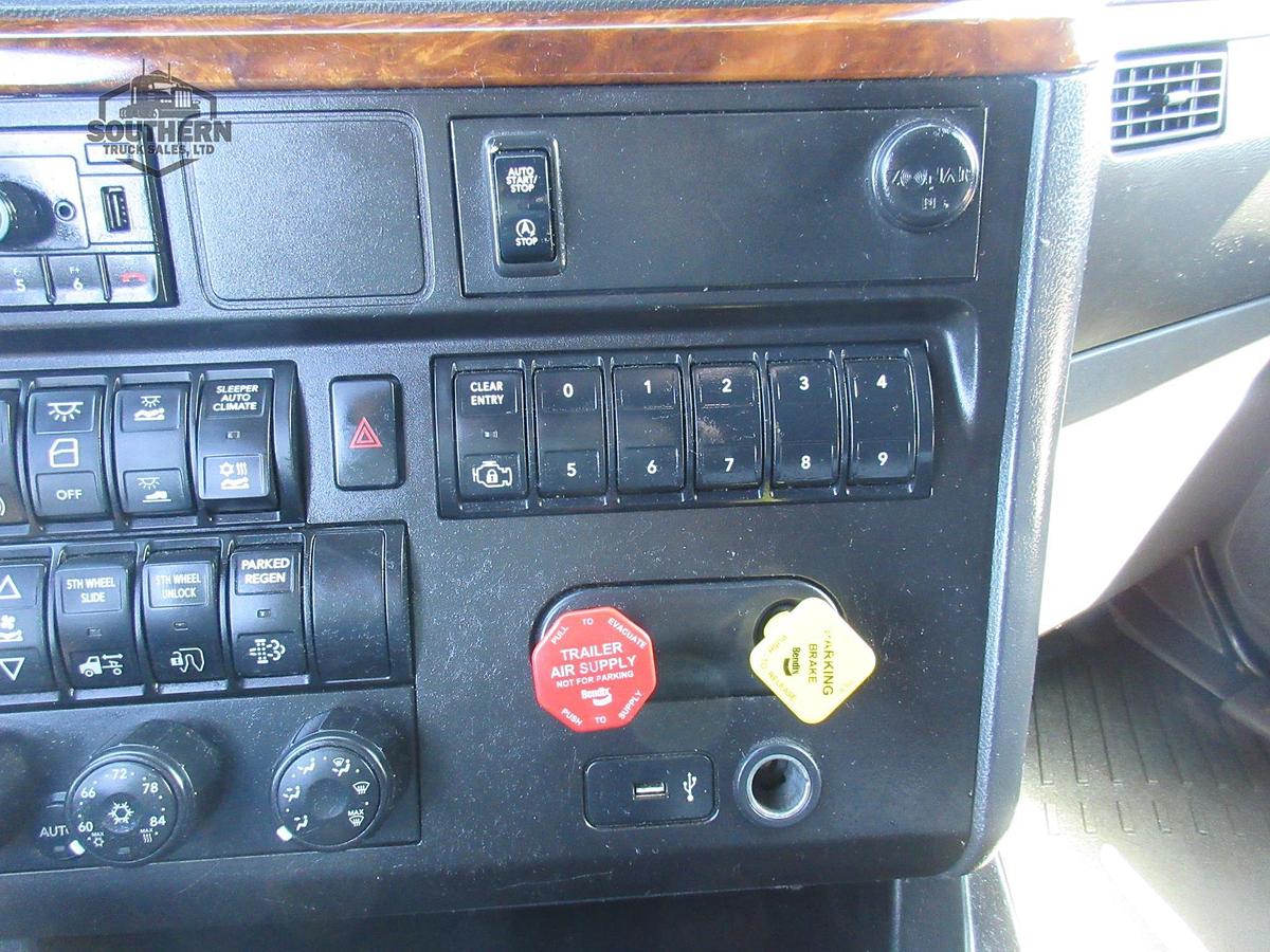 Used 2021 INTERNATIONAL LT