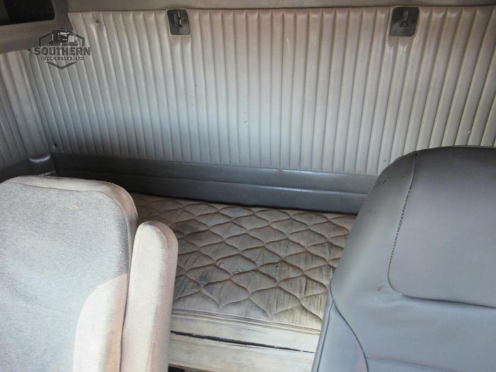 Used 2011 KENWORTH T800