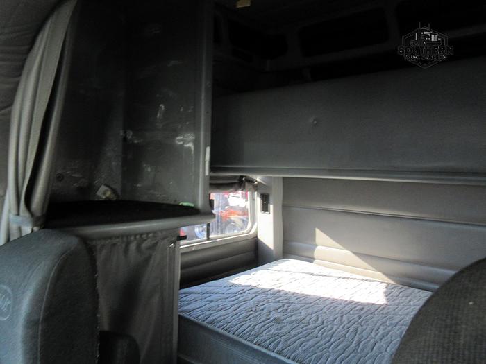 Used 2018 PETERBILT 389