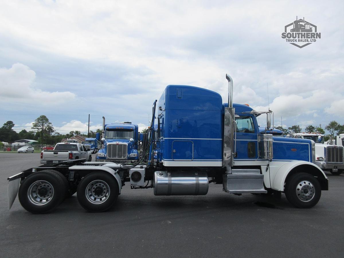 Used 2019 PETERBILT 389