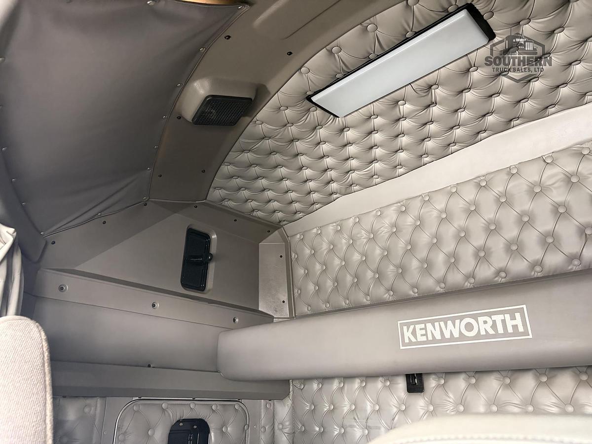 Used 2019 KENWORTH T800
