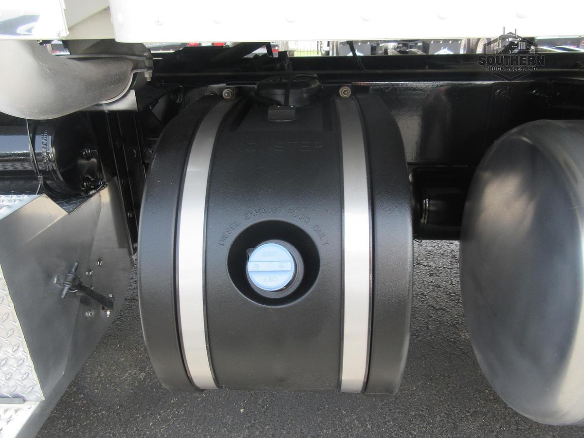 Used 2019 PETERBILT 389