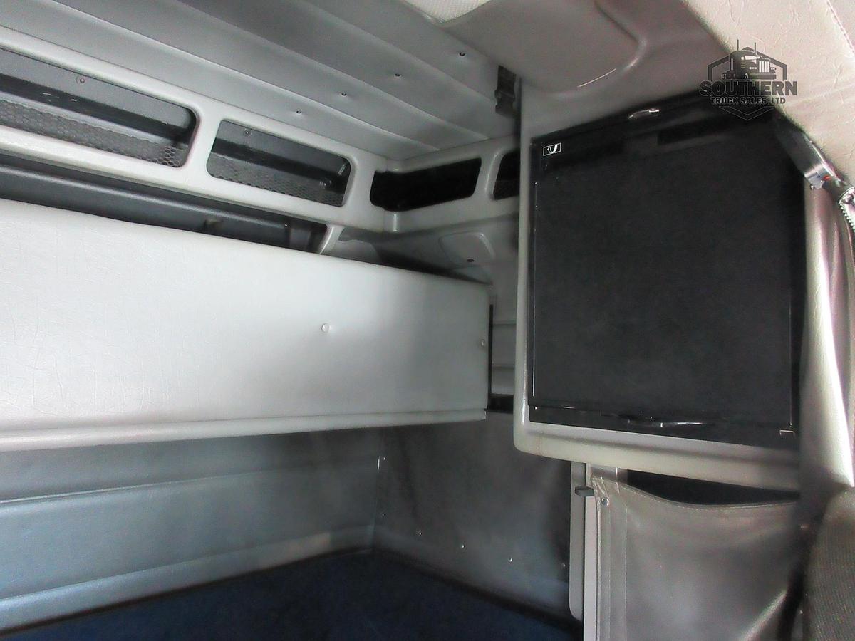 Used 2018 PETERBILT 389