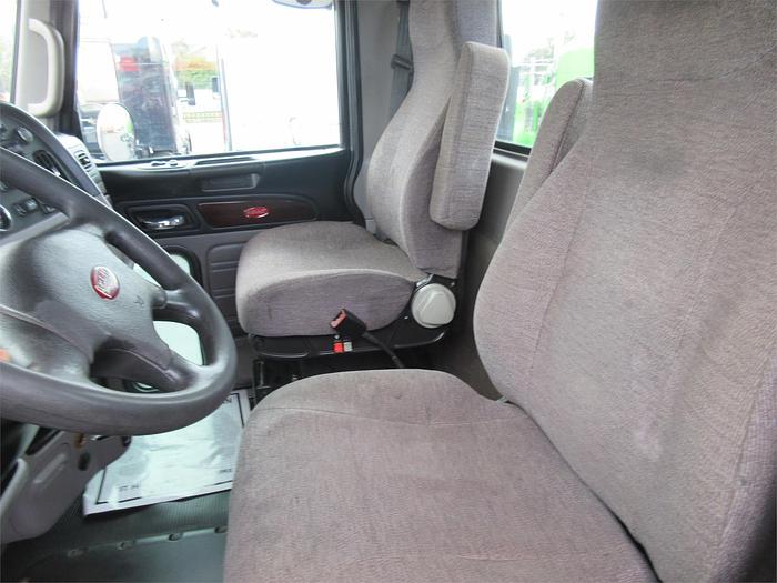 Used 2015 PETERBILT 389