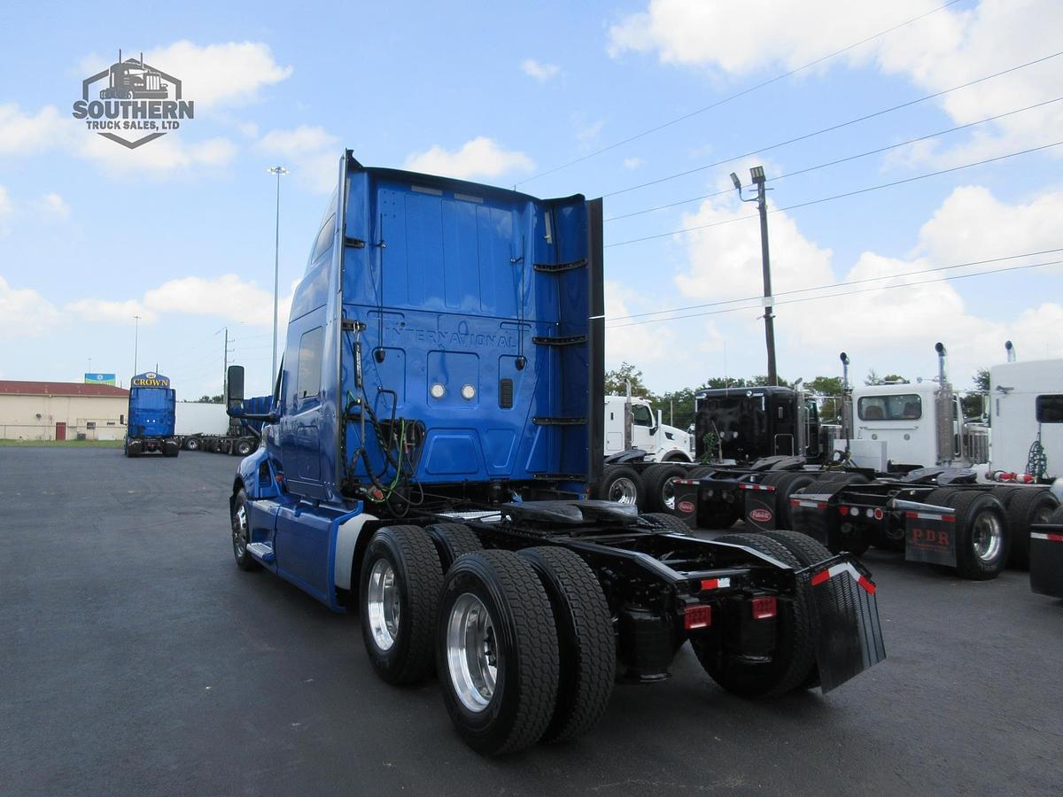 Used 2021 INTERNATIONAL LT