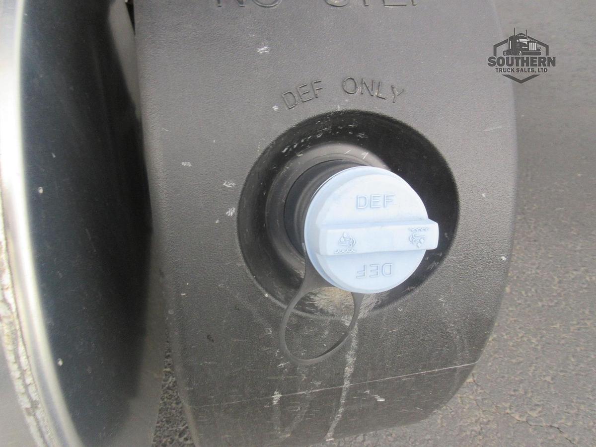 Used 2025 KENWORTH T880