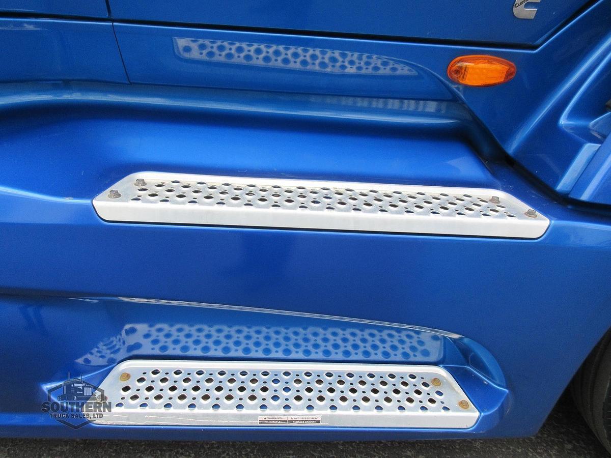 Used 2021 INTERNATIONAL LT