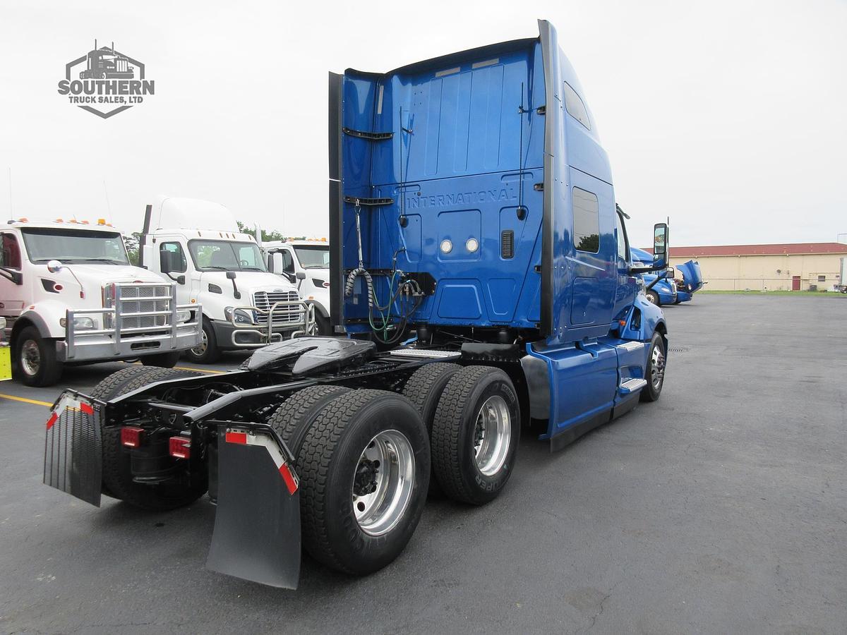 Used 2021 INTERNATIONAL LT