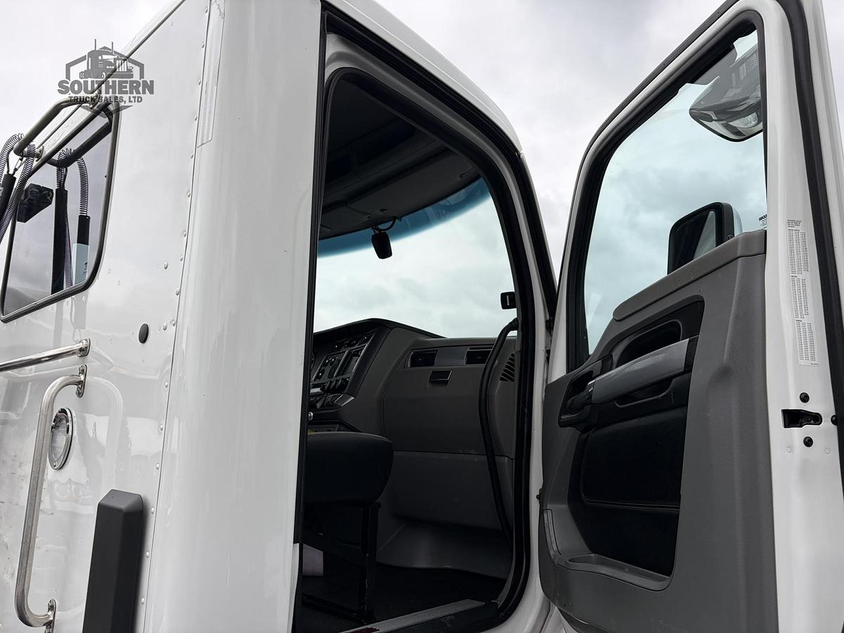 Used 2022 KENWORTH T680