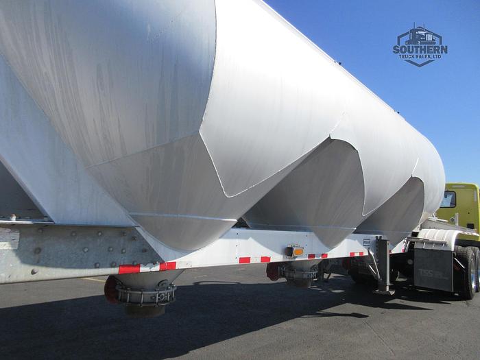 Used 2011 POLAR 41 ft